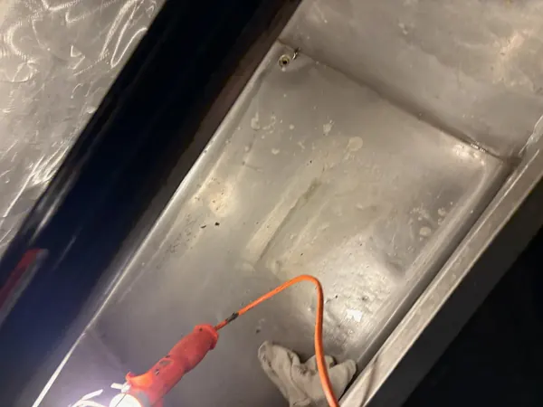 Detail cleaning inside stainless equipment